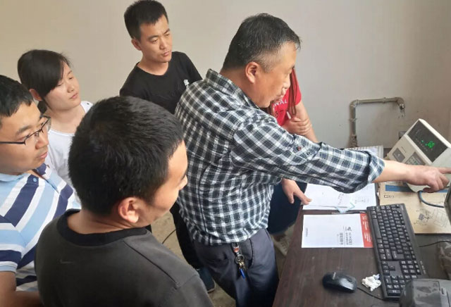 5月22日志榮開展針對(duì)地磅的學(xué)習(xí)培訓(xùn)活動(dòng)